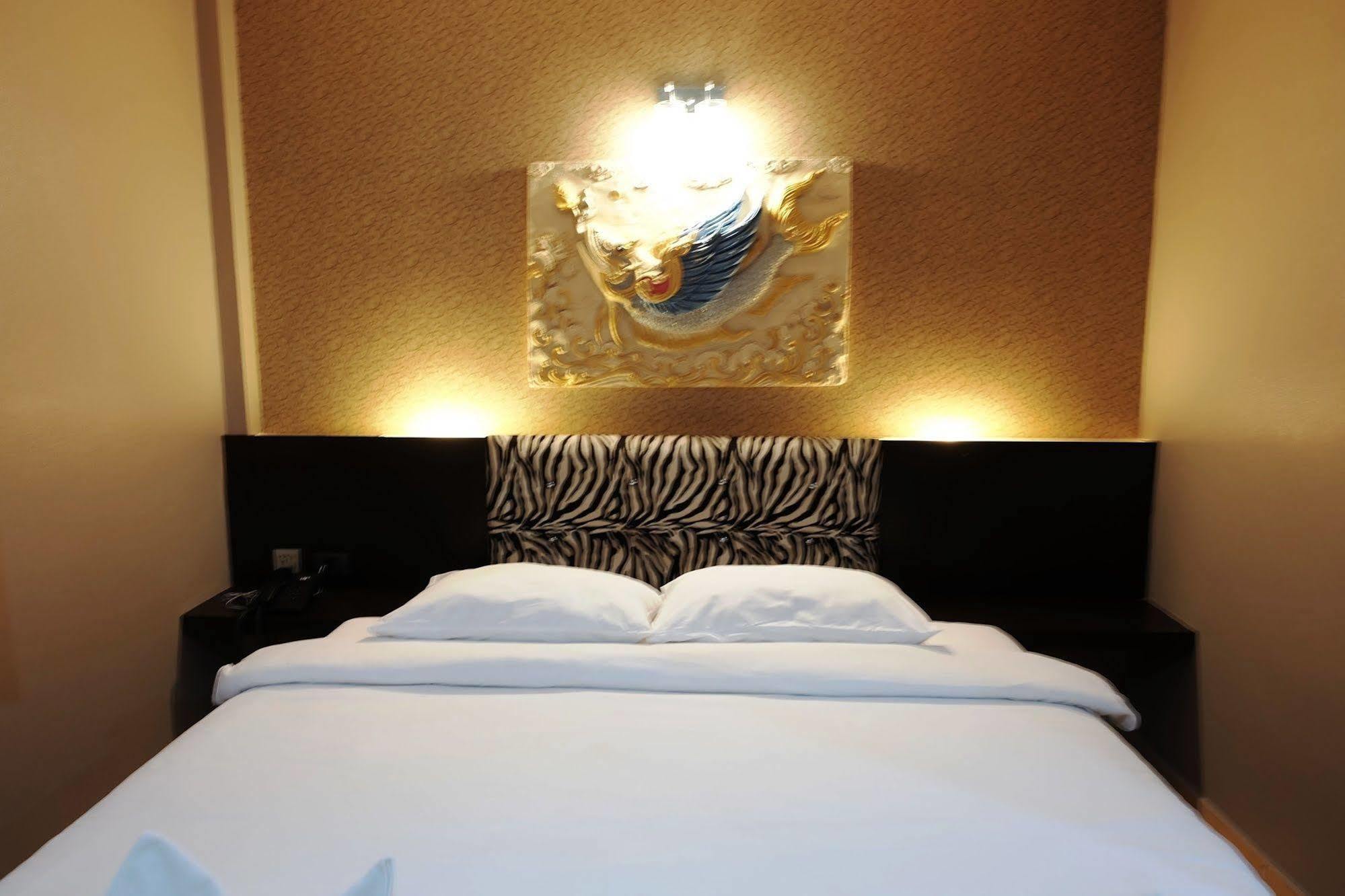 Golden House Sakaeo Sa Kaeo